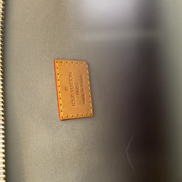 Authentic Louis Vuitton Brentwood tote/shoulder bag Near Pristine ! - Picture 9 of 16